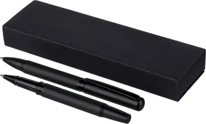 Adel pennenset van metaal en messing  2