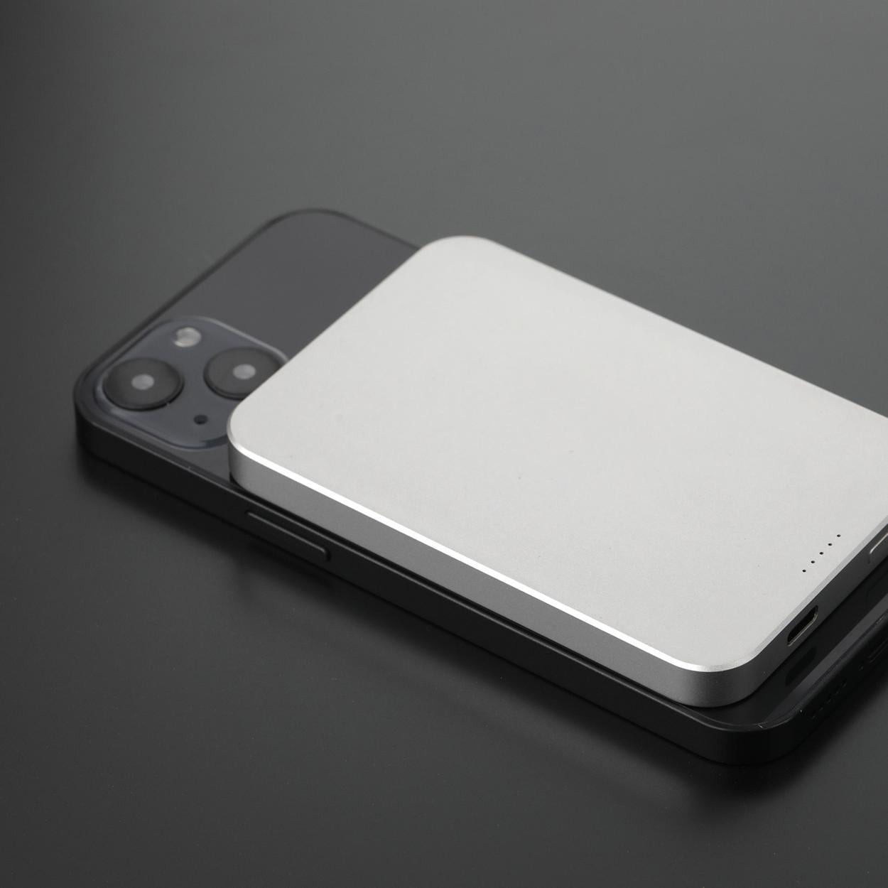 Magsafe&reg; 5.000 mAH sample