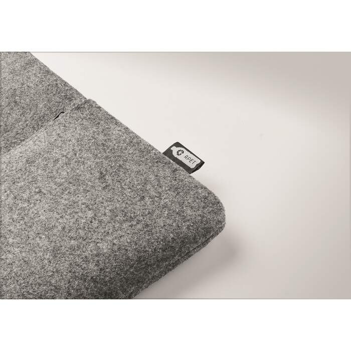 RPET vilten laptoptas TOPLO sample
