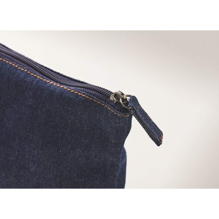 Gerecycled denim toilettasje STYLE POUCH sample