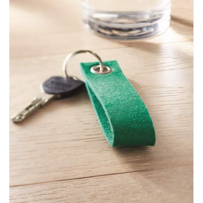 RPET vilten sleutelhanger SUORA sample