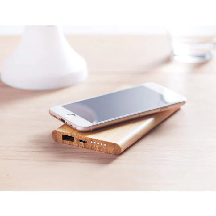Draadloze bamboe powerbank sample